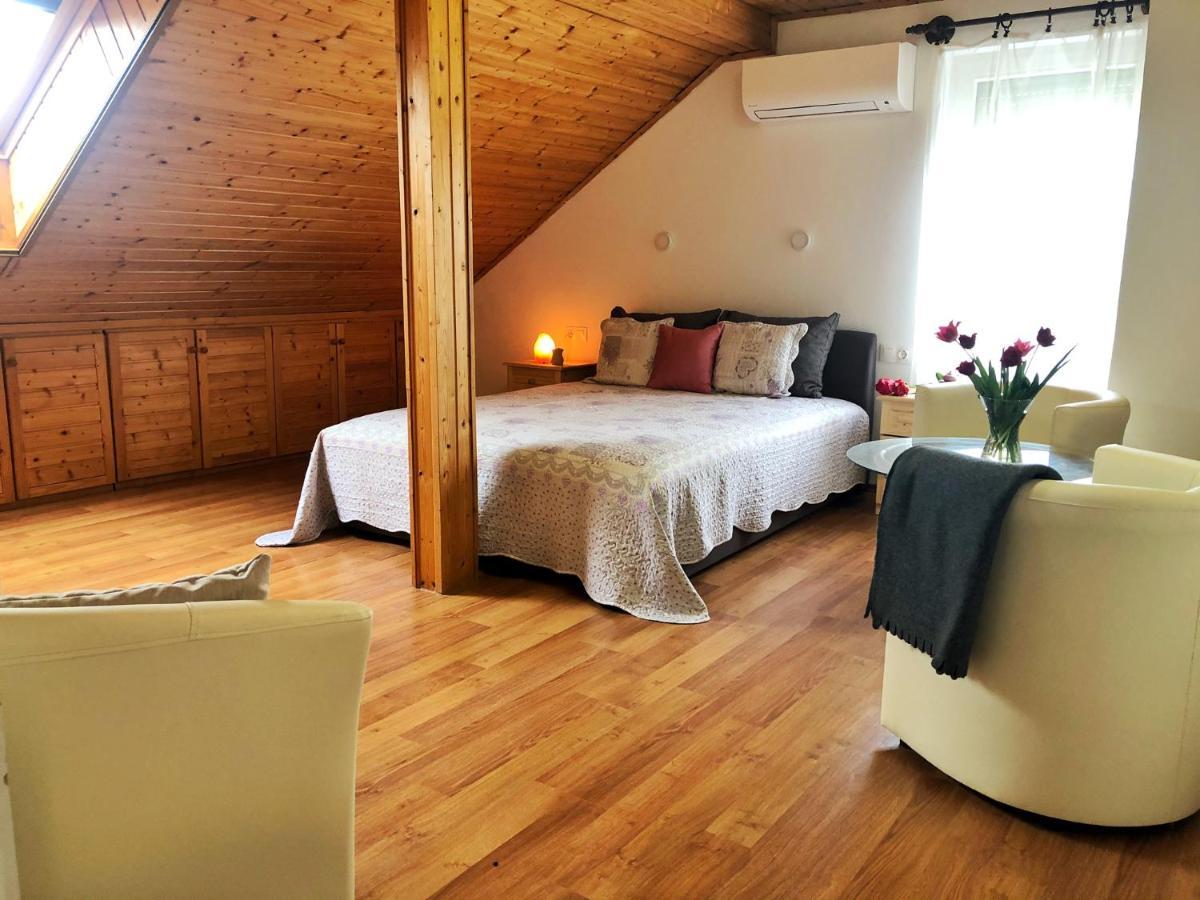 Balaton Apartman Paloznak Extérieur photo